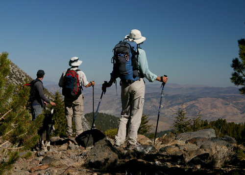 Nugget #122 D Mt Rose hikers Nugget #122 D Mt Rose hikers